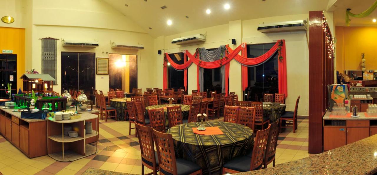 Hotel Felda Residence Tekam , Ppp Tun Razak Kampong Sungai Batu Extérieur photo